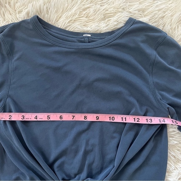 Bundle Of 2: Lululemon Crescent Long Sleeve - Picture 6 of 13